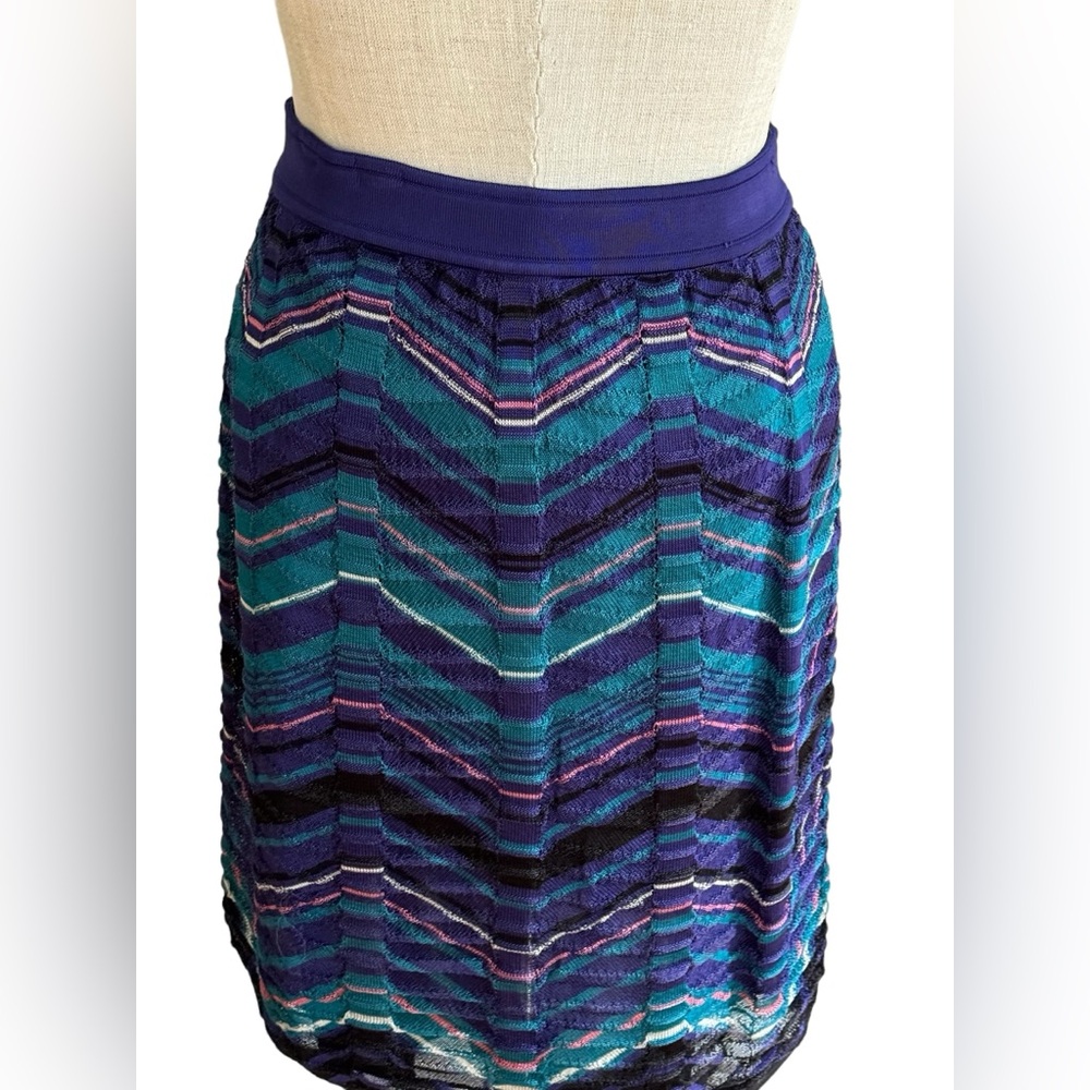 EUC!  M by Missoni Classic Icon Chevron Striped Pull On Skirt
